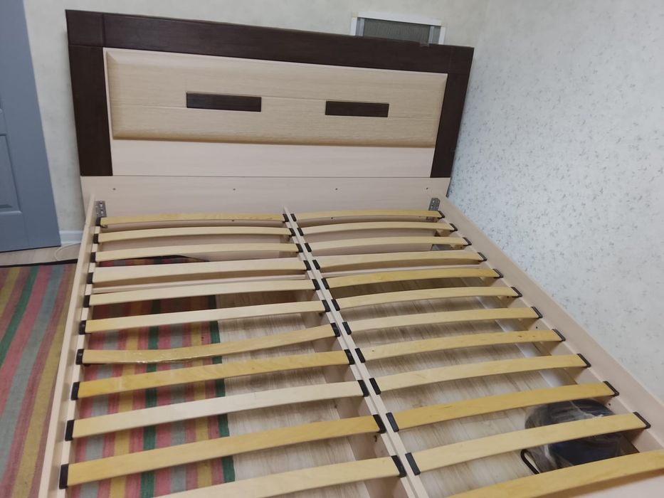 Продам Кровать  2х спальный