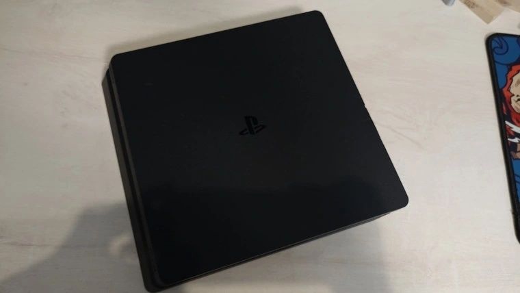 Ps4 слим срочно 65000