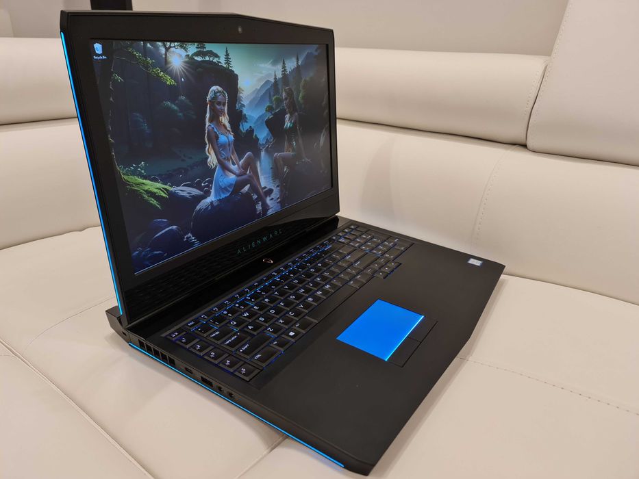 Laptop gaming ALIENWARE ,intel core i7, video 8 GB nvidia , ram 32 gb