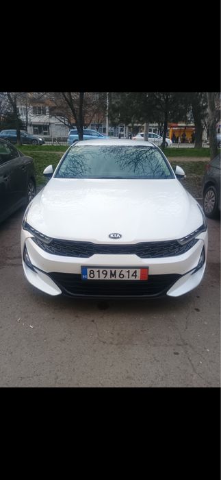 Киа К5 2020 година