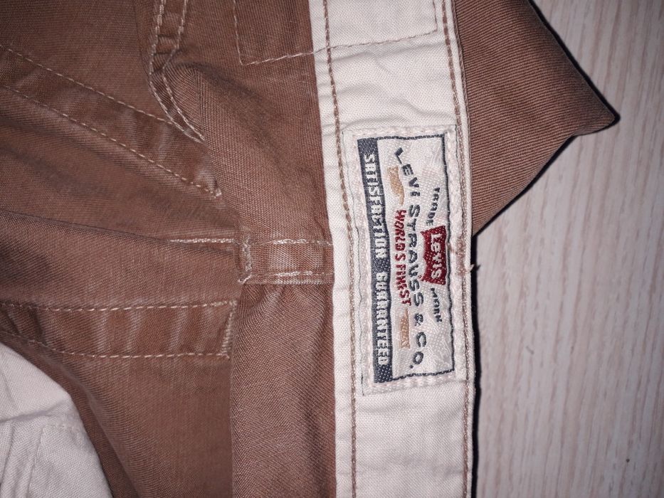 Фирменные джинсы Levi's 401 размер 27/30