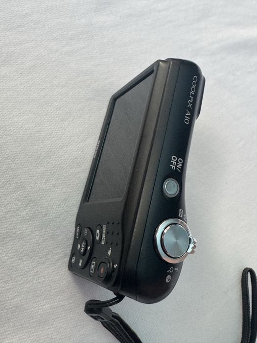 Цифров фотоапарат Nikon Coolpix A10 , 16.1MP , 5х оптичен зум