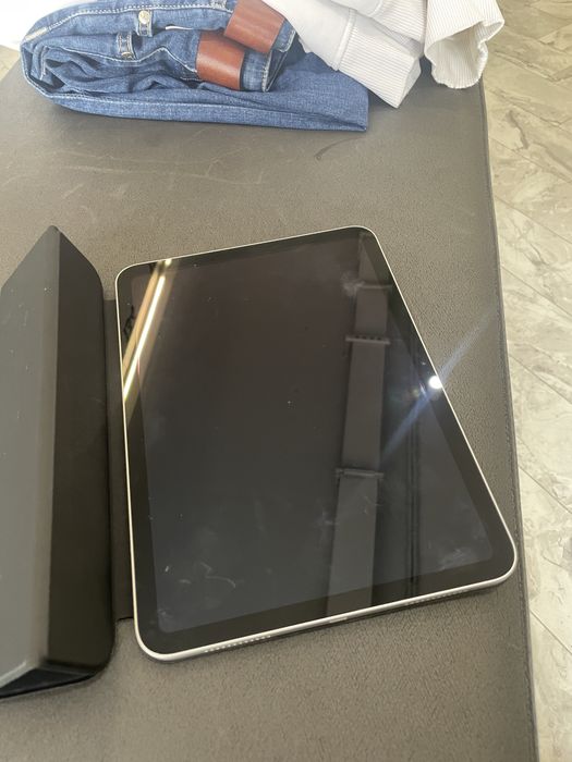 Ipad a16 продам почти новый