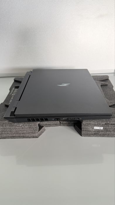 Acer Nitro 16 Gaming Laptop Ryzen 7 / 32GB RAM / RTX 8GB / 1TB SSD