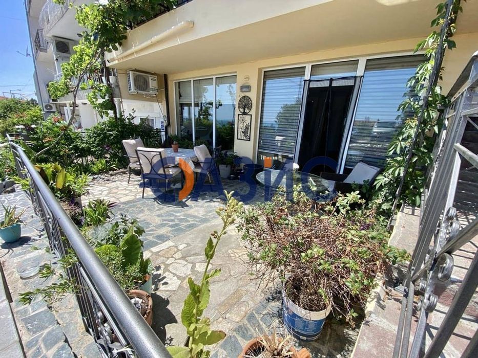 Продава се Четиристаен апартамент в Свети Влас - 144 кв.м за 601 €/кв.м - Снимка #1