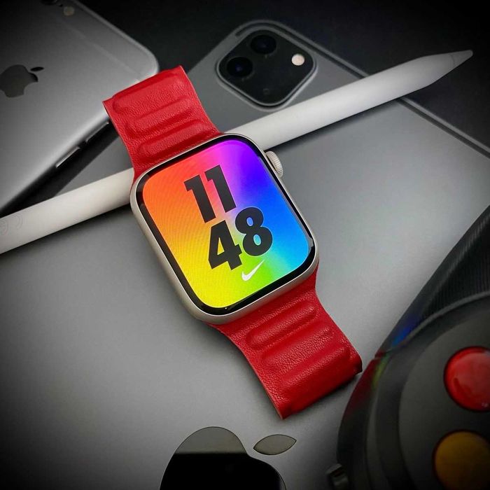 Кожена каишка с магнитно закопчаване за Apple Watch ULTRA/SE/11/10/9/8