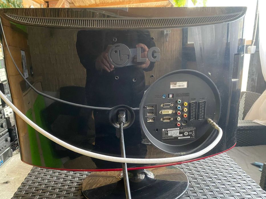 tv / monitor lg / 58 cm