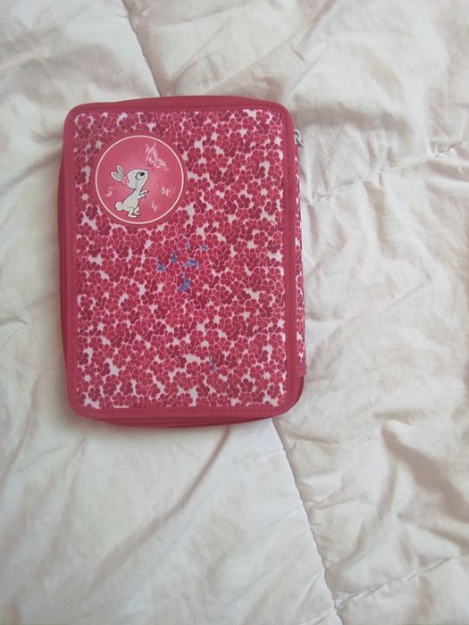 Несесер с две прегради