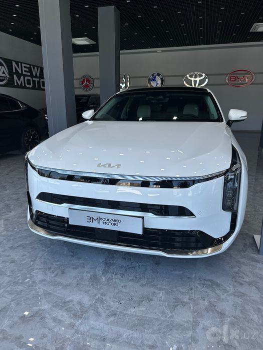Kia K8 Hybrid sotiladi!