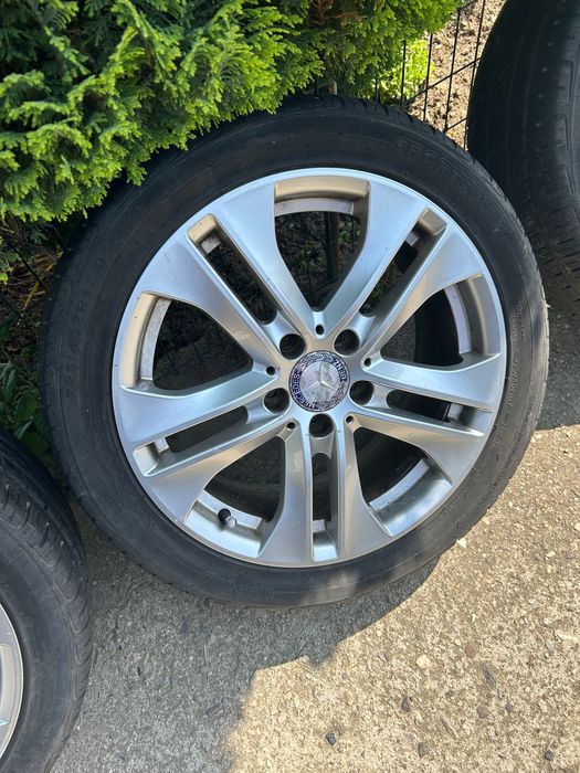 Гуми за мерцедес 17