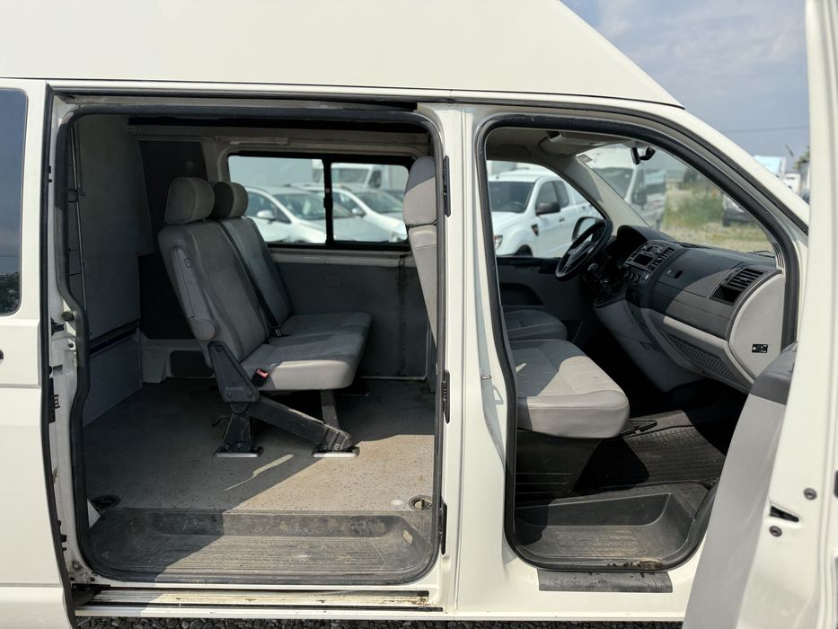 Volkswagen Transporter T5 4MOTION DOKA- 2012 - Atelier mobil