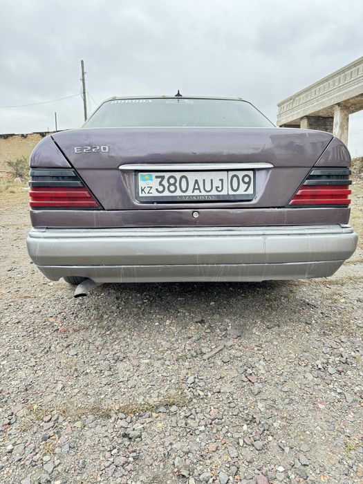 Продаётся Mercedes 124 ешка