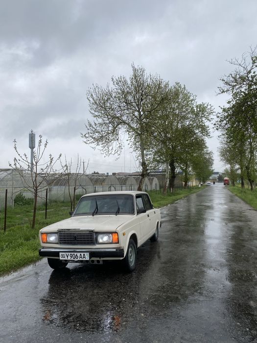 vaz2107 sotiladi