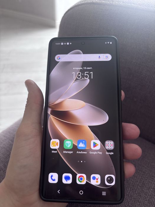 Продам смартфон vivo V 27