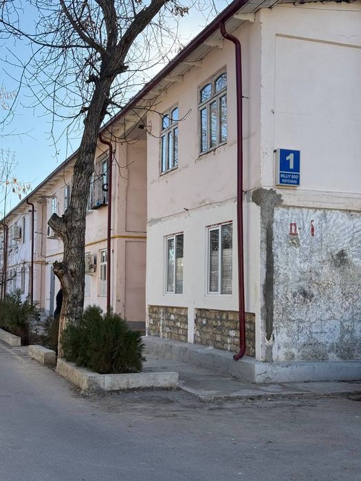 1 xonalik uy sotiladi