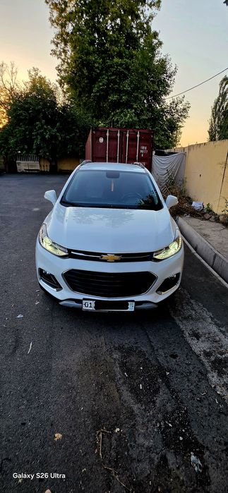 Srochno sotiladi TREKR-1  PREMIER 1.8L Kraska toza 2019yil