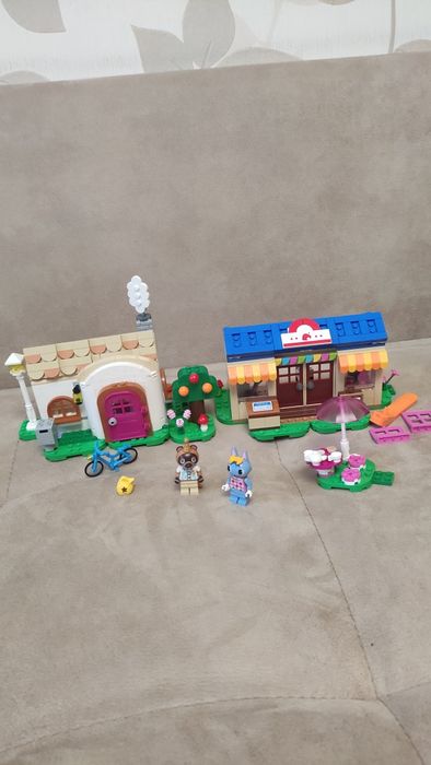 LEGO Animal Crossing 77050 - Том Нук и Роузи 535 части