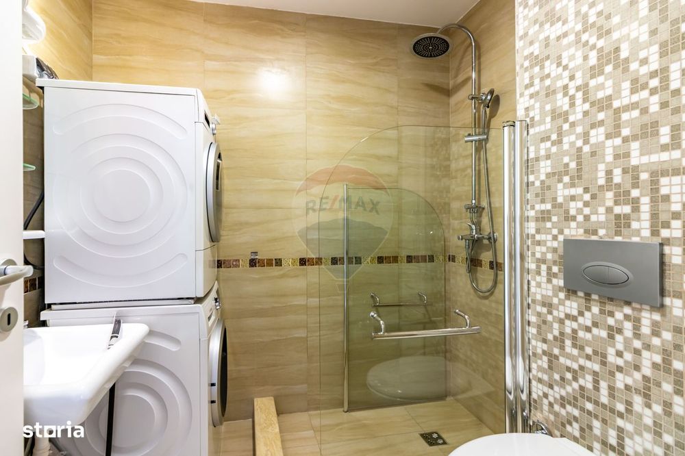 Apartament cu 4 camere de vanzare in Cosmopolis, parcare, terasa 50 mp