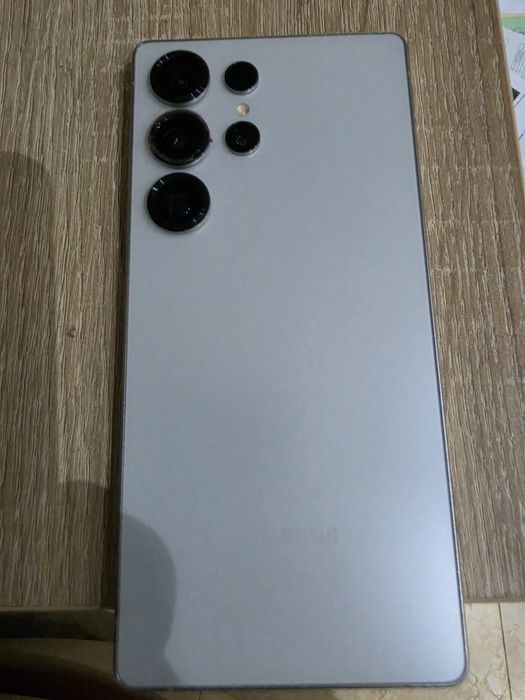 Telefon samsung S 25 ultra 512