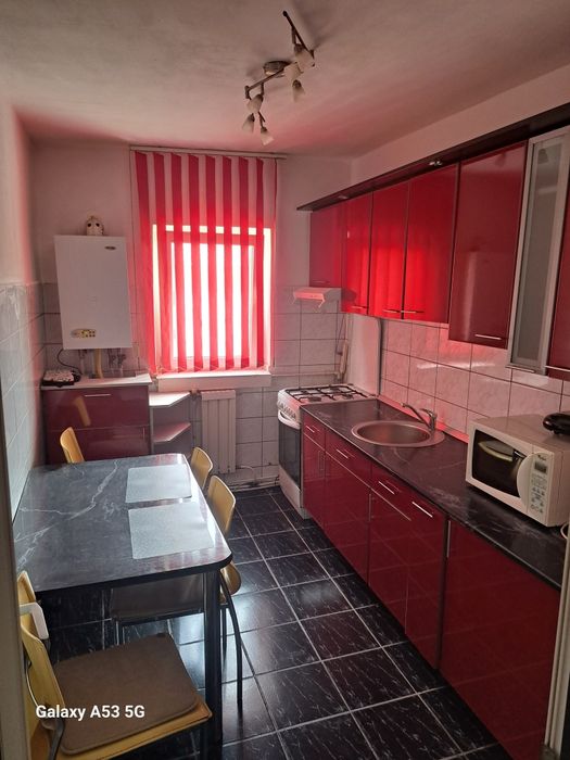 Apartament 3 camere,de inchiriat