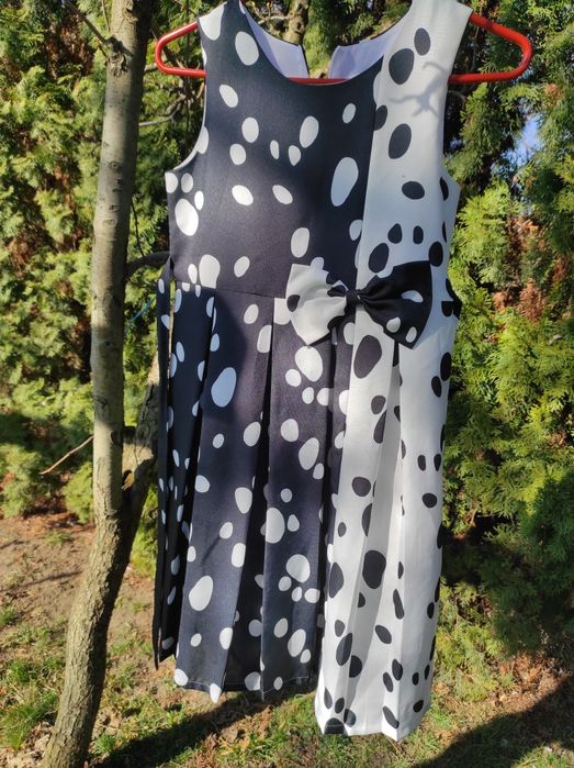 Rochie practica de 12-13 ani.