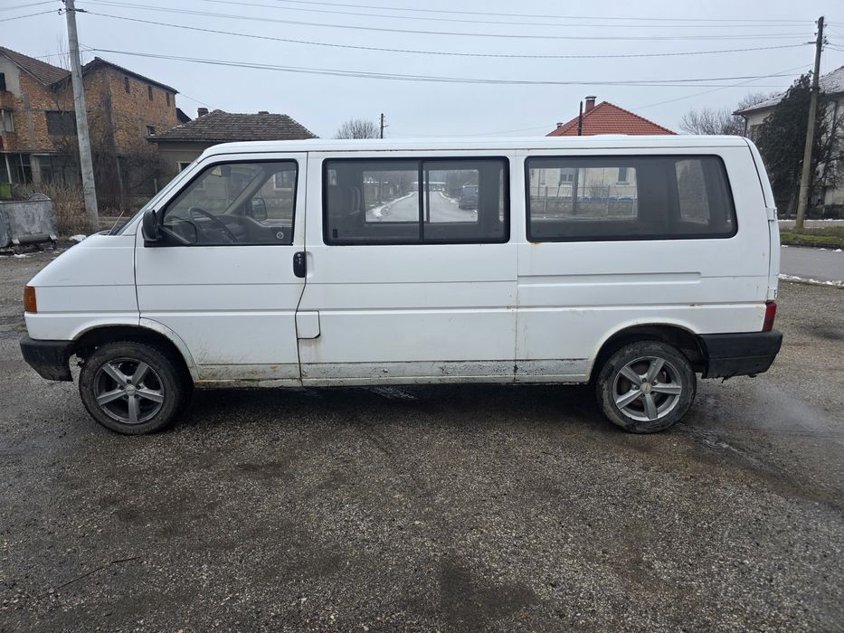 Volkswagen Caravelle T4 2.4 D на части