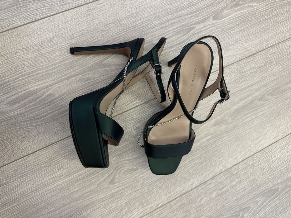 Босоножки Charles & Keith