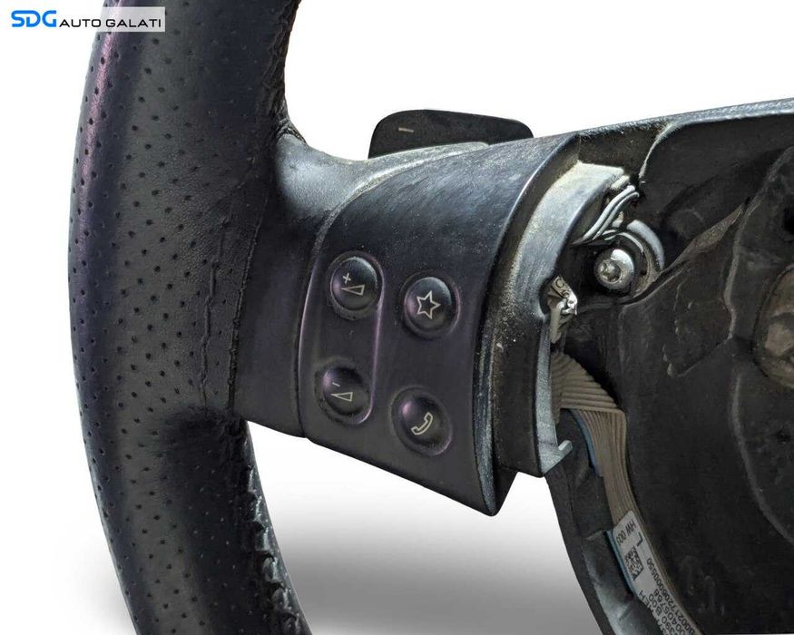 Volan in 3 Spite Volkswagen Passat B6 2005 - 2010 Cod 1K0959537F, 1K0959538C [LR4793]