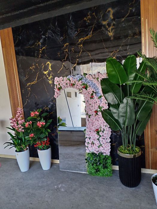 Вазы и искусственные цветы |  Suniy gullar