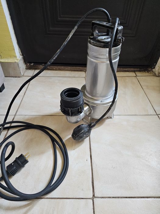 Lowara submersibila apa Murdara