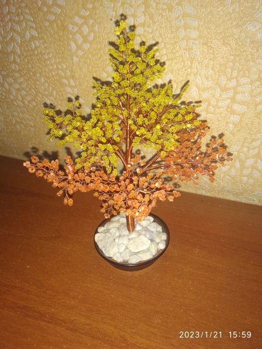 Деревце из бисера