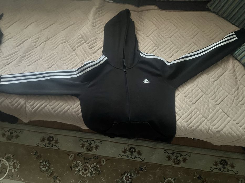 Оригинальная ковта адидас
