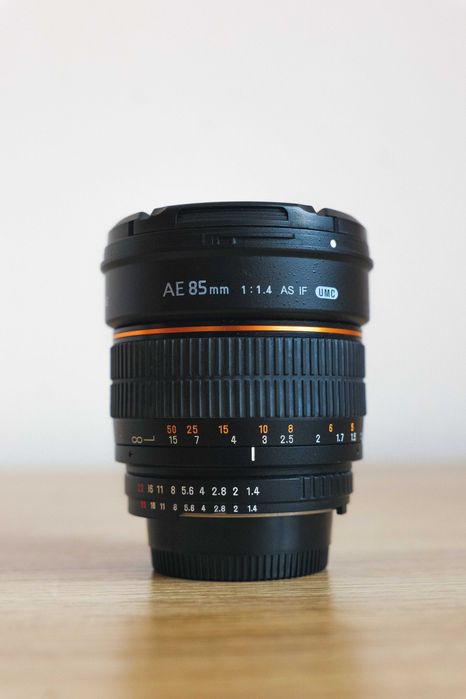 Samyang 85mm 1.4 UMC - montura Nikon F