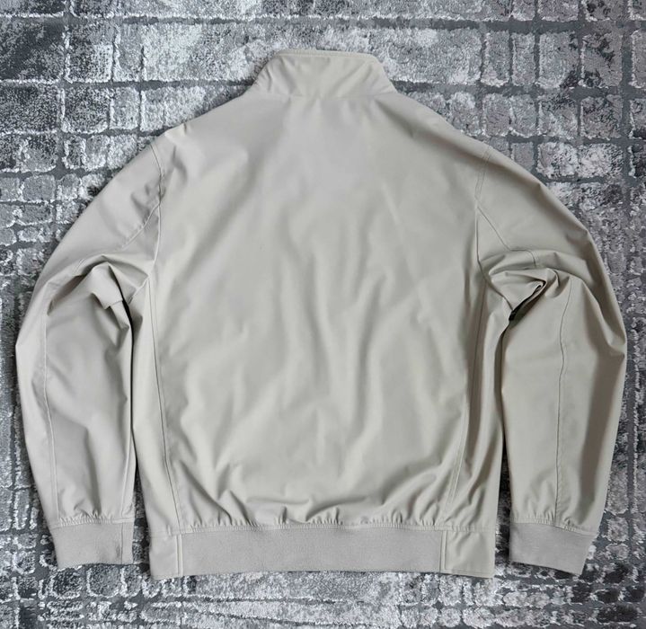 GUESS Яке /Tech Stretch/