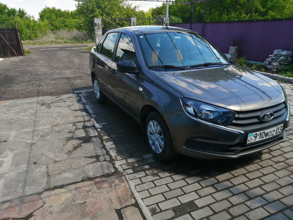 Лада Гранта  Пробег 32700 км