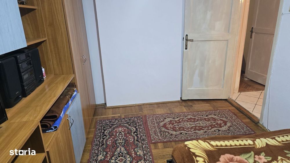 Inchiriez apartament 2 camere dec. Deva, Progresul (Enescu), etaj 3,