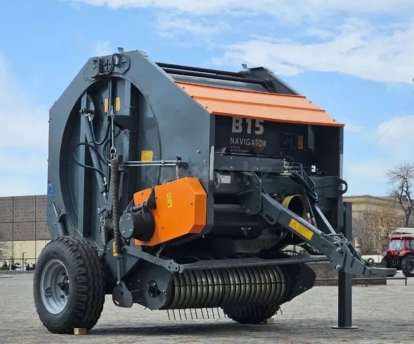 Рулонный пресс-подборщик