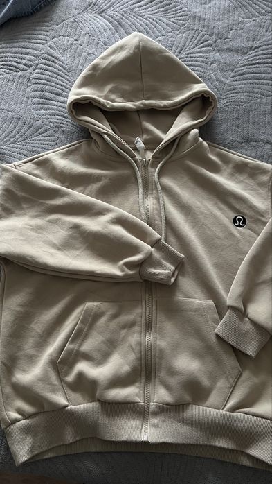 Продам вещи на 9-10 лет