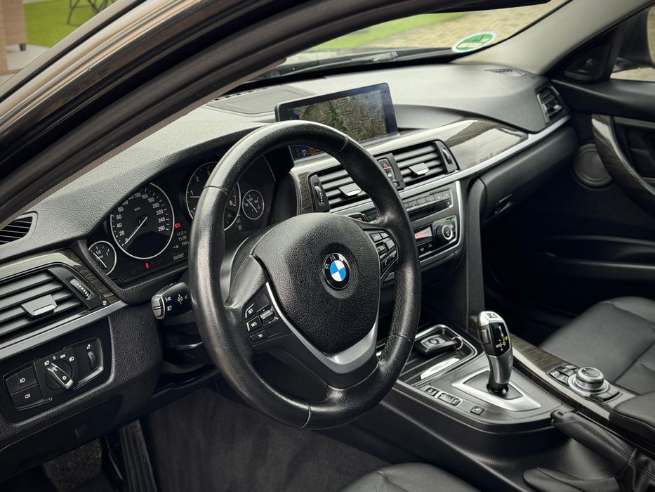 BMW 320d F30 Automat HarmanKardon