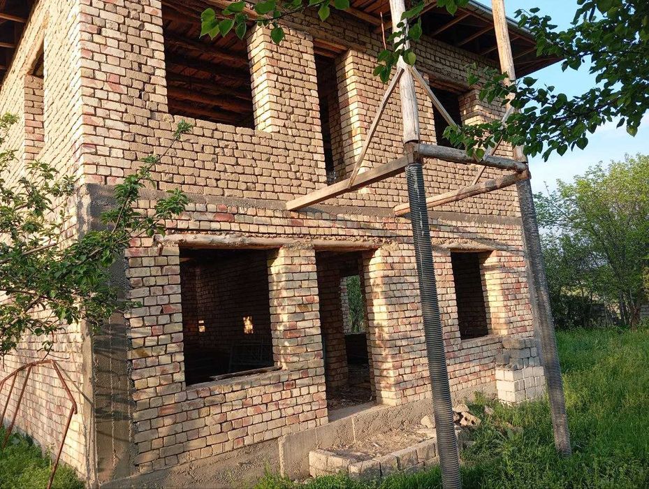 Участок битмаган уй билан сотилади. Янигибозор .