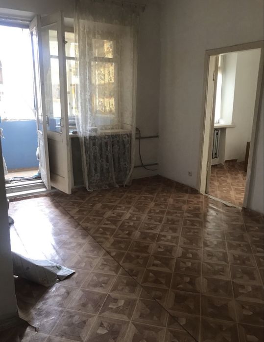 Обмен Двушка на две однушки с доплатой