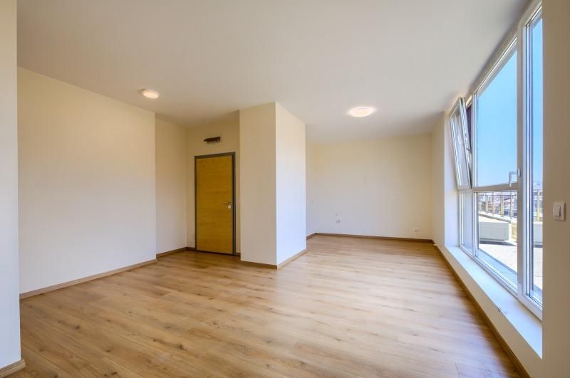 Продава се Четиристаен апартамент в София, Манастирски ливади - 275 кв.м за 1510 €/кв.м - Снимка #5