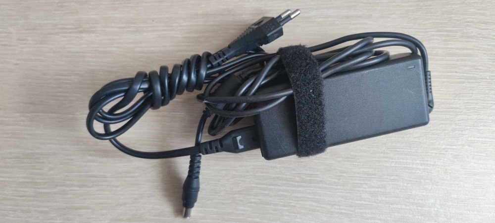 Адаптер SONY 16V 4A