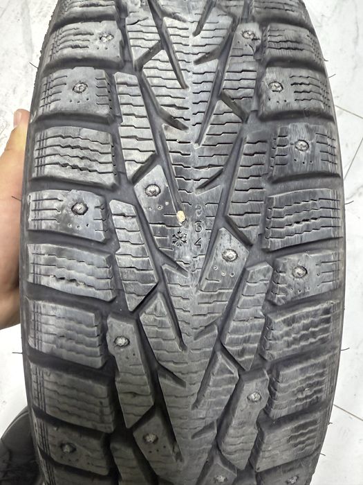 Продам шины nokian tyers