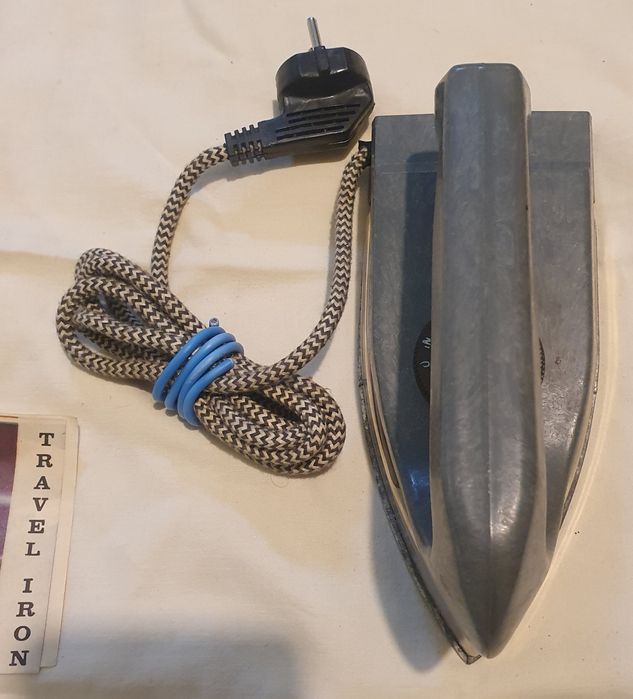 Fier de calcat voiaj