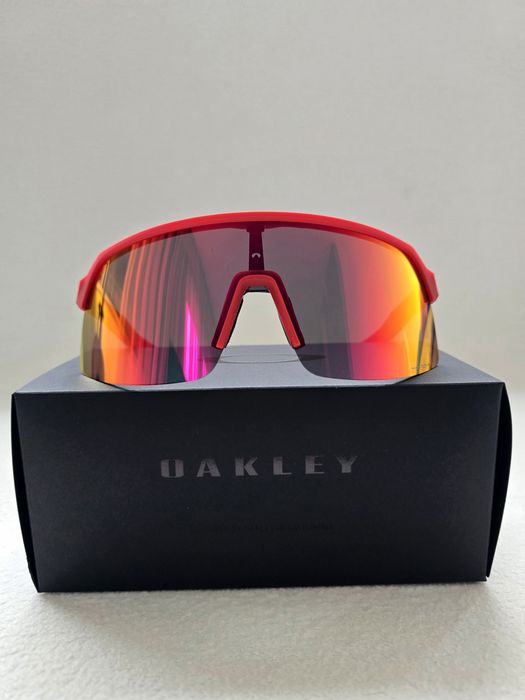 Слънчеви очила Oakley Sutro Lite