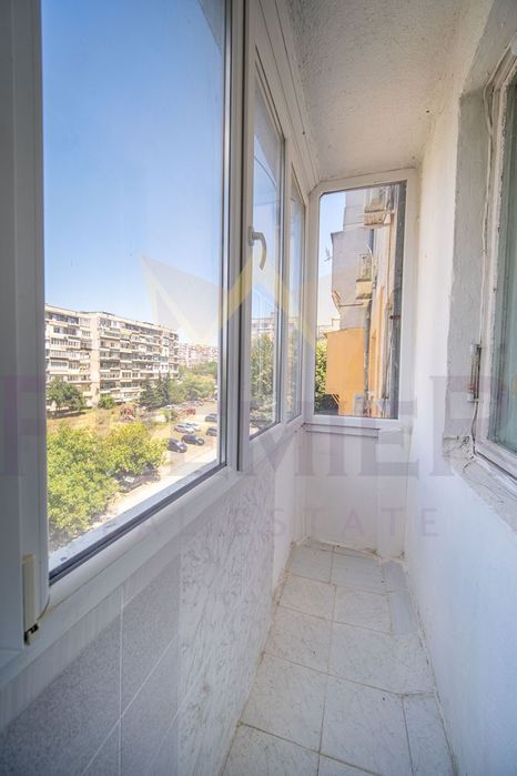 Продава се Тристаен апартамент в Варна, Младост 1 - 60 кв.м за 2084 €/кв.м - Снимка #5