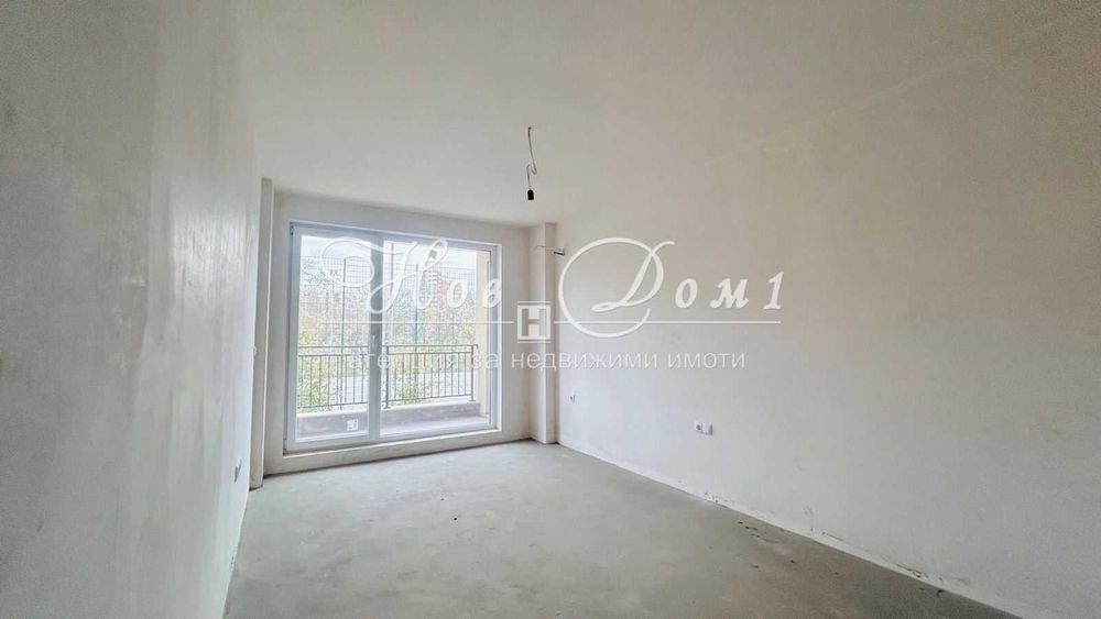 Продава се Тристаен апартамент в Варна, Възраждане 1 - 100 кв.м за 1885 €/кв.м - Снимка #4