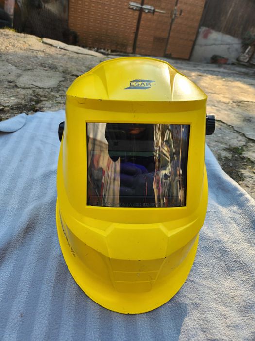 Фотосоларен шлем за заваряване ESAB Savage A40