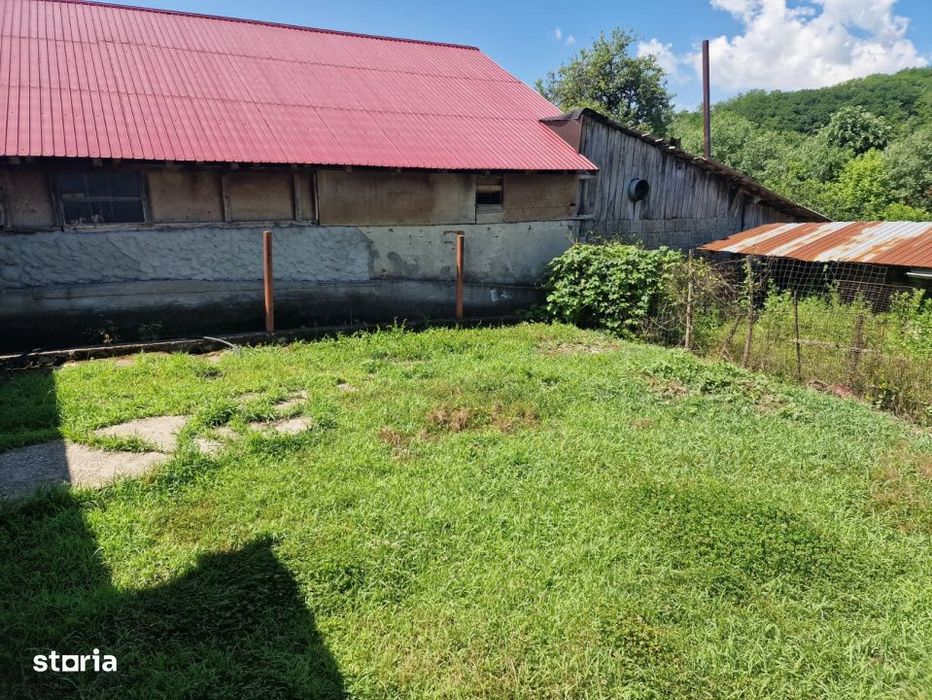 Casa caramida 4 camere + anexe - Calinesti  - Vranesti, Arges